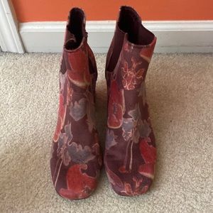 Floral Printed Boots